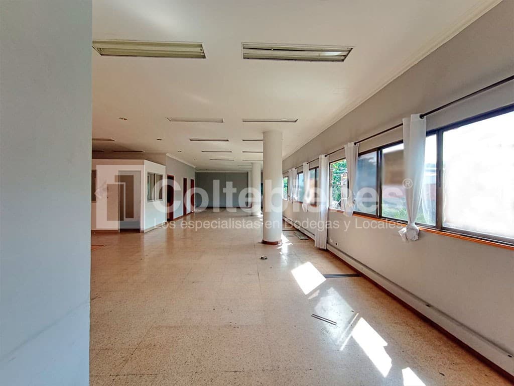 Oficina en arriendo – Guayabal, Medellín foto 4