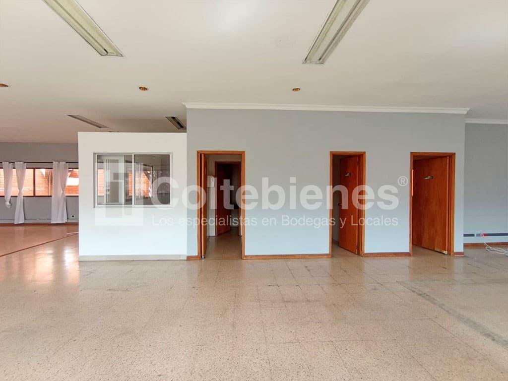 Oficina en arriendo – Guayabal, Medellín foto 5