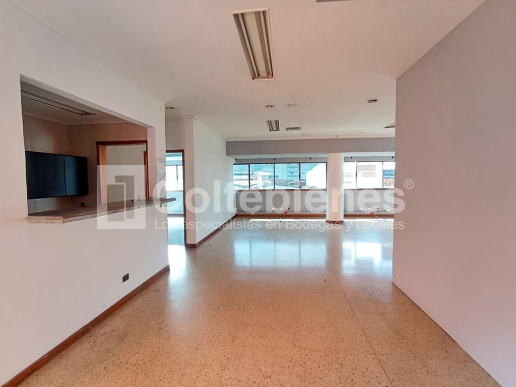 Oficina en arriendo – Guayabal, Medellín foto 3