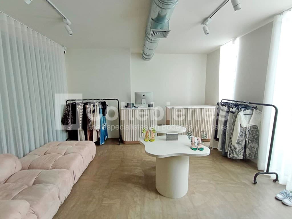 Oficina en arriendo – Poblado, Medellín foto 3