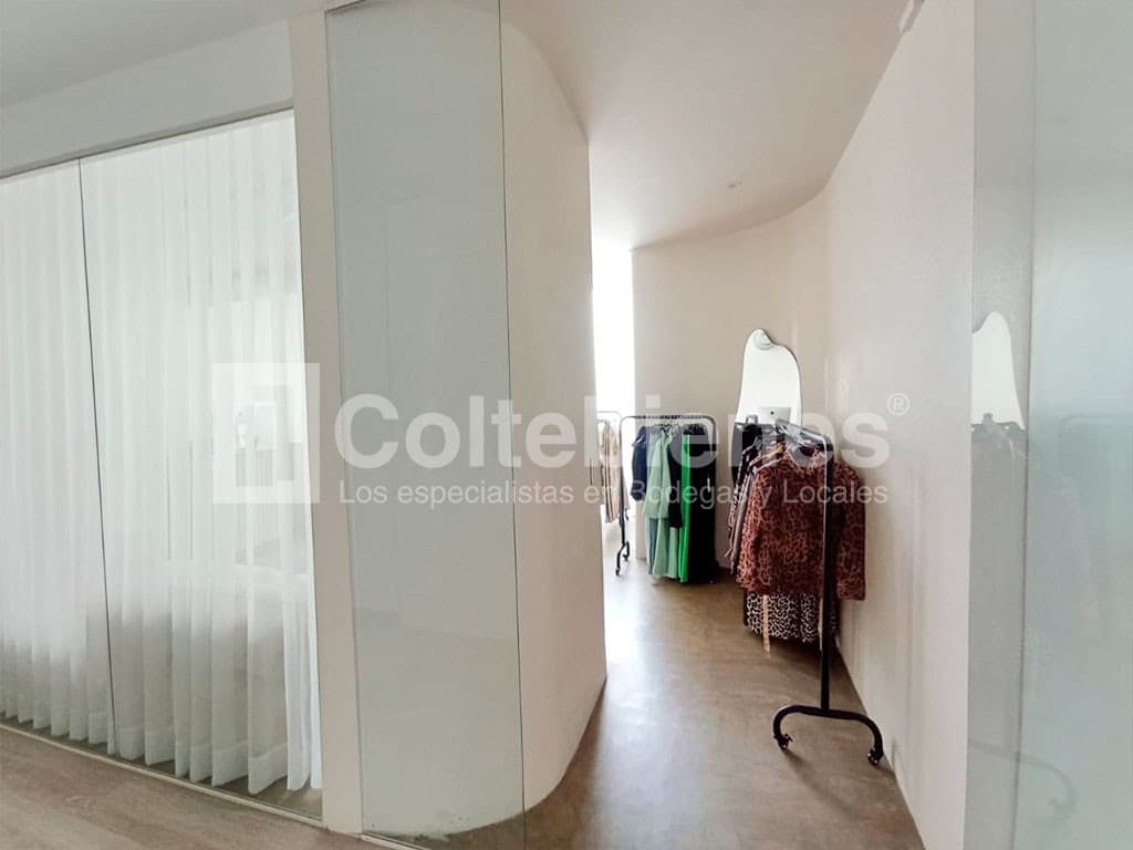 Oficina en arriendo – Poblado, Medellín foto 5
