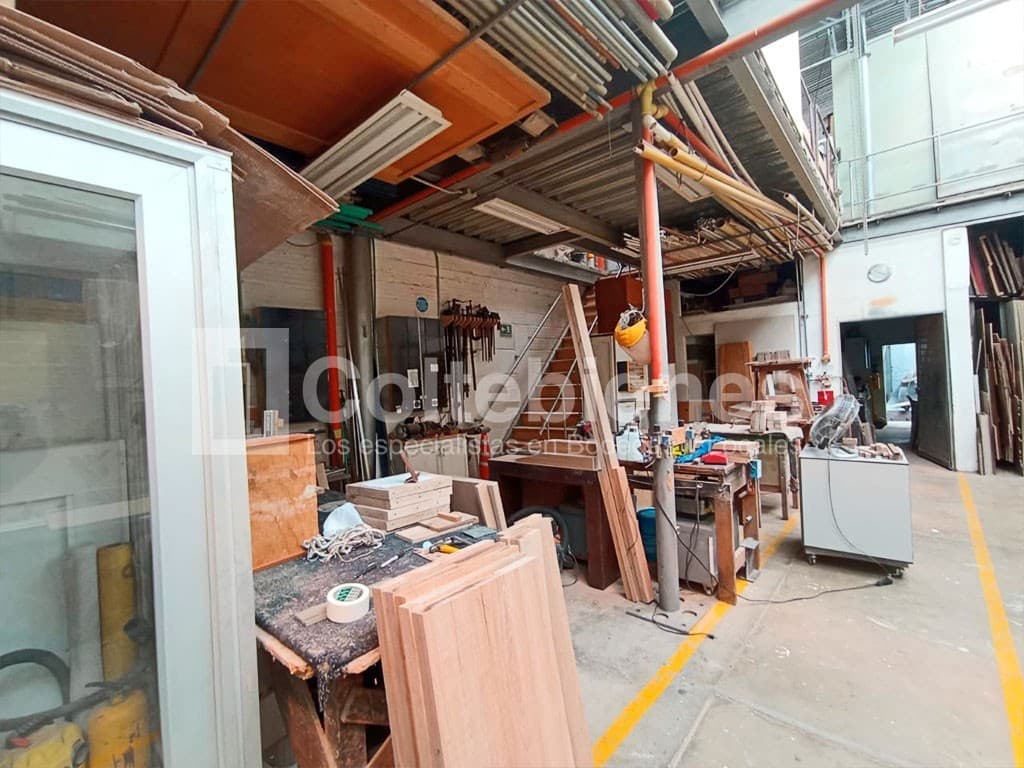 Bodega en arriendo – La América, Medellín foto 2