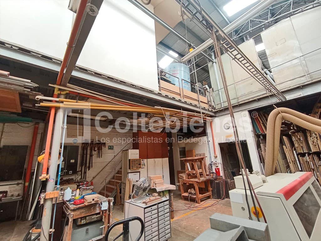 Bodega en arriendo – La América, Medellín foto 5