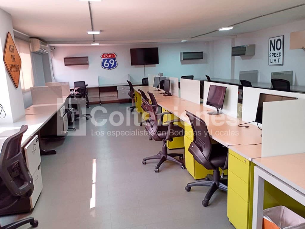 Oficina en arriendo – Poblado, Medellín foto 3