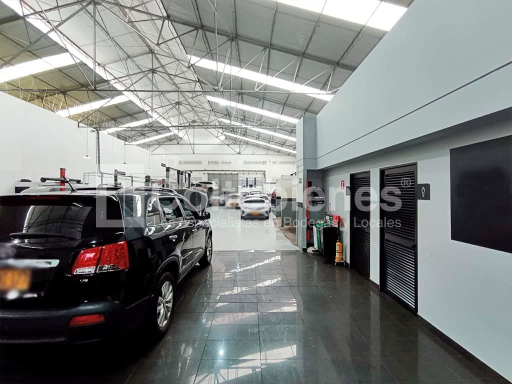 Local en venta – Guayabal, Medellín foto 4