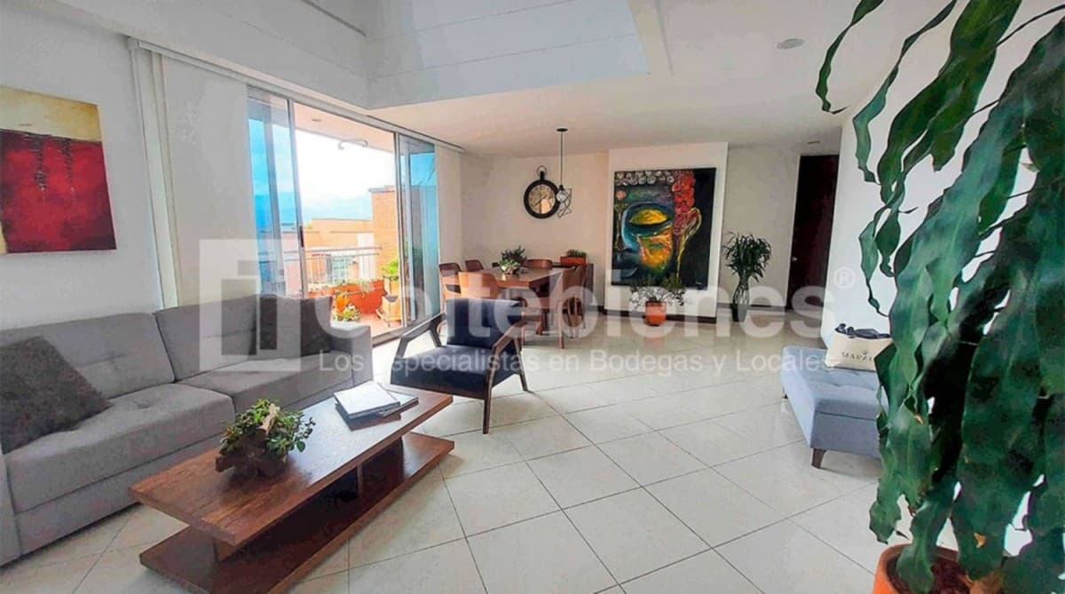 Apartamento en arriendo/venta – Poblado, Medellín
