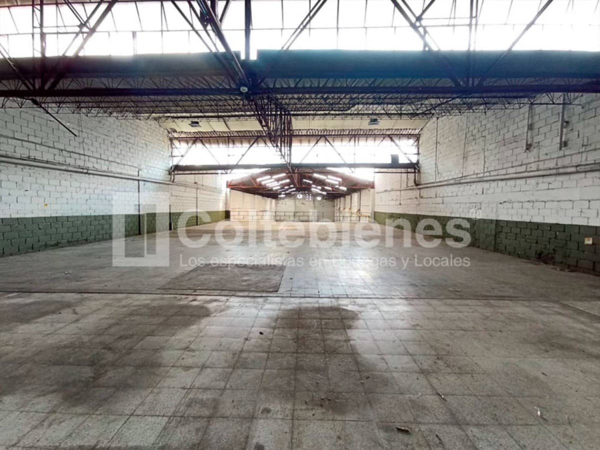 Bodega en arriendo – La Santa Cruz, Itagüí foto 4