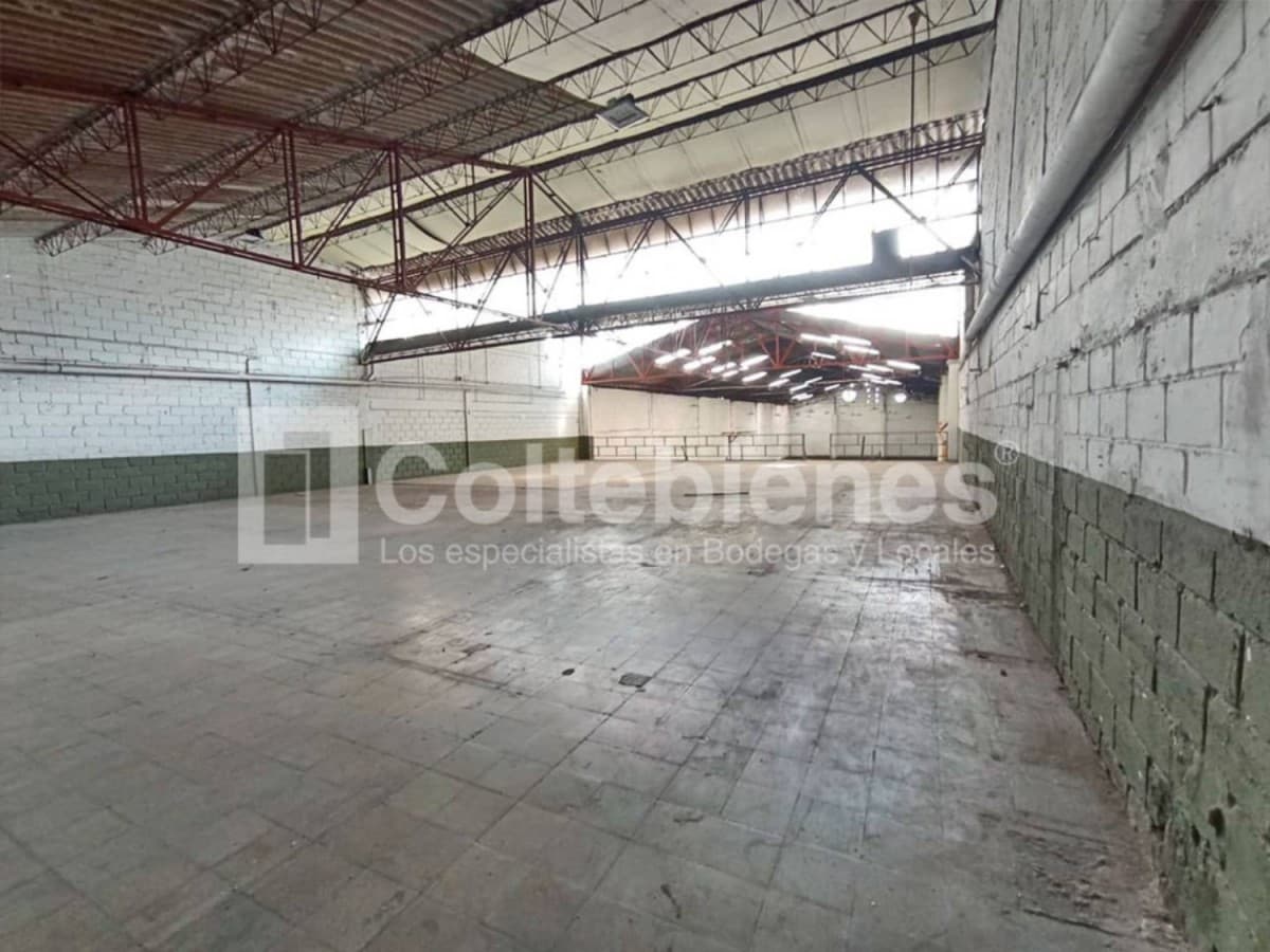 Bodega en arriendo – La Santa Cruz, Itagüí foto 5