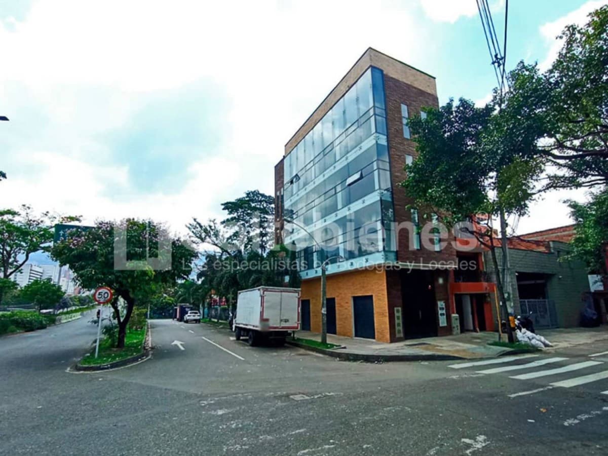 Edificio en arriendo – Cristo Rey, Medellín