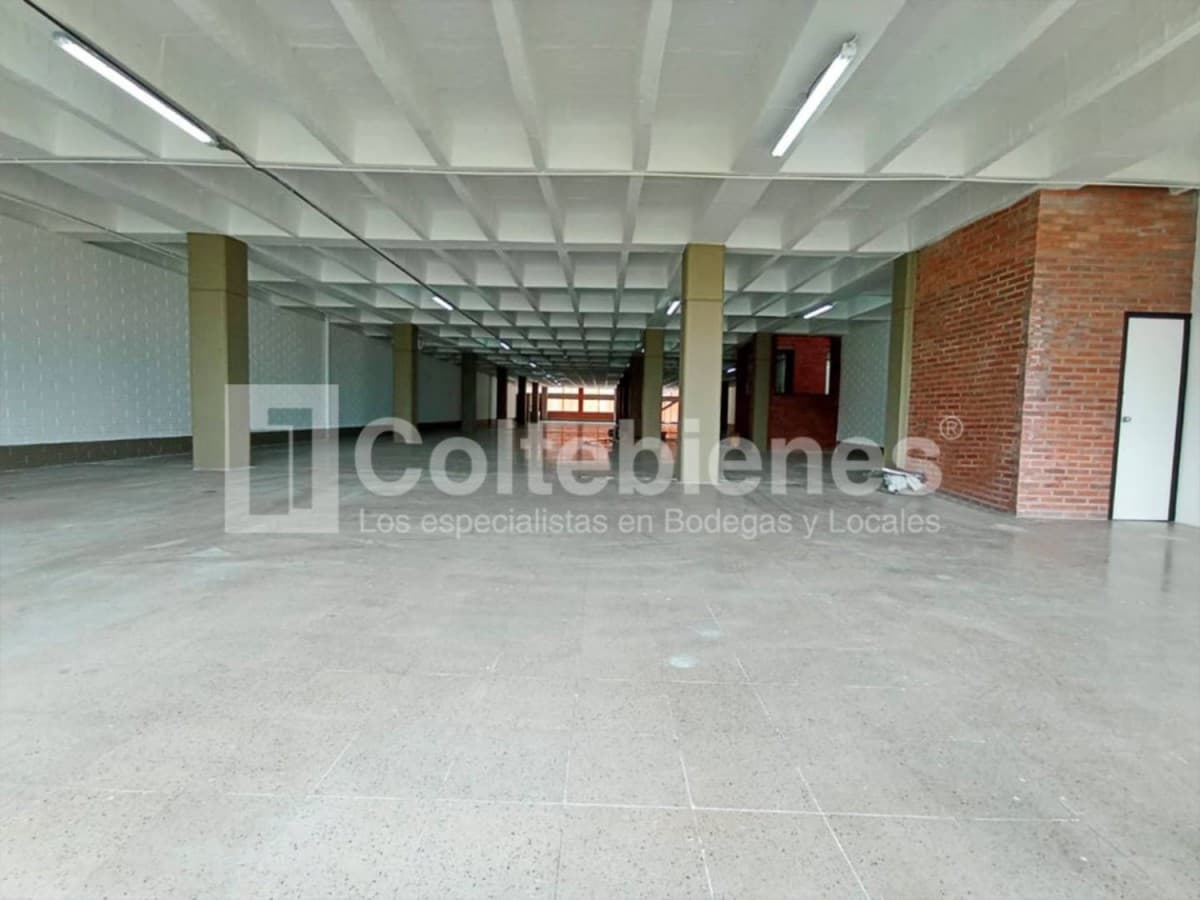 Local en arriendo – Guayabal, Medellín foto 4