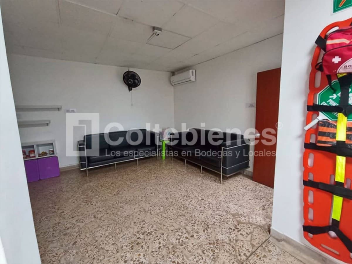 Casa Comercial en arriendo – Estadio, Medellín foto 3