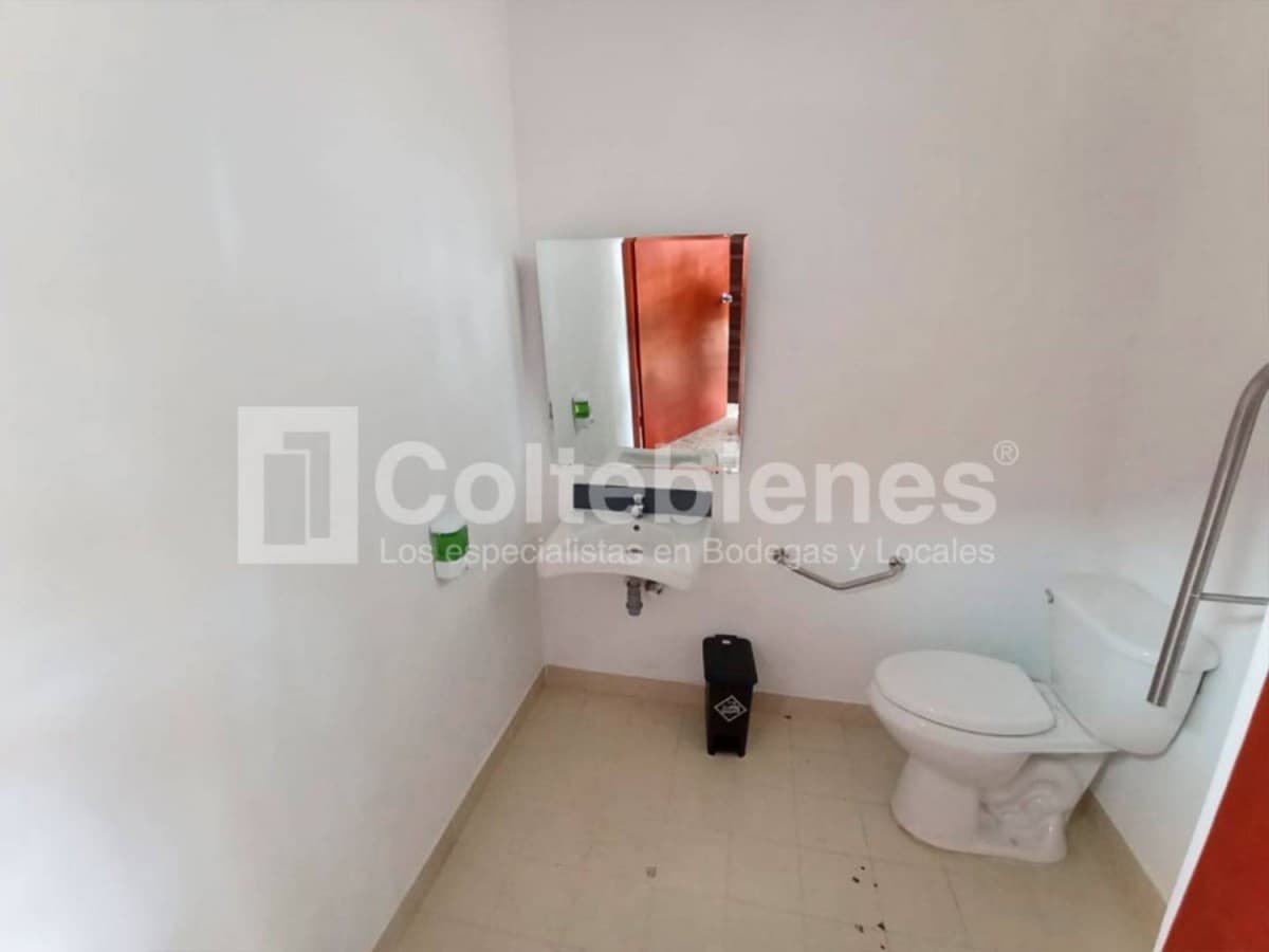 Casa Comercial en arriendo – Estadio, Medellín foto 4