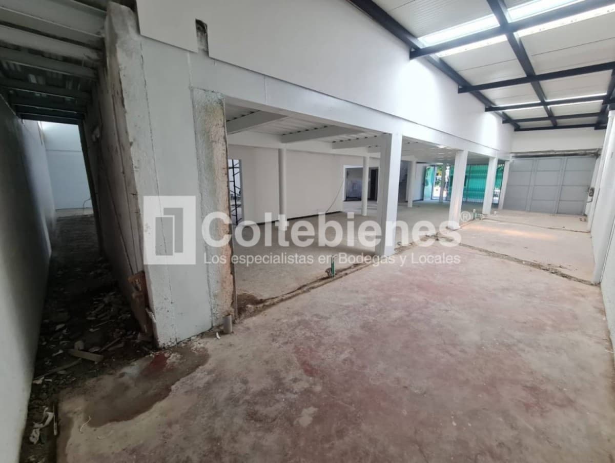 Casa en arriendo/venta – Patio Bonito, Medellín foto 3