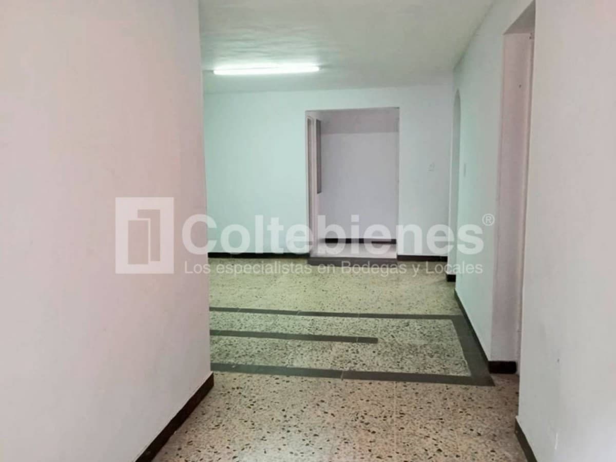 Casa Comercial en arriendo – Conquistadores, Medellín