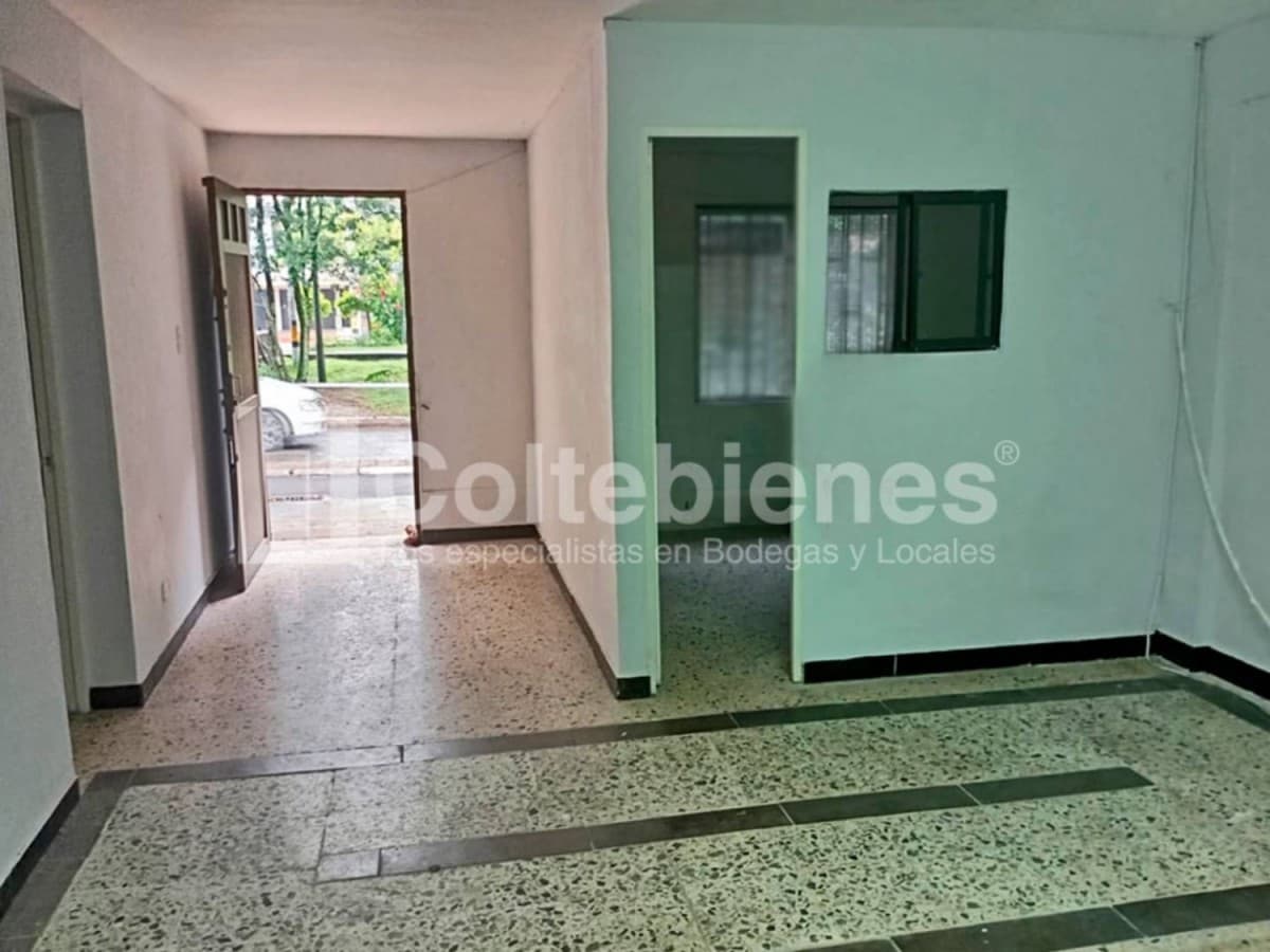 Casa Comercial en arriendo – Conquistadores, Medellín foto 2