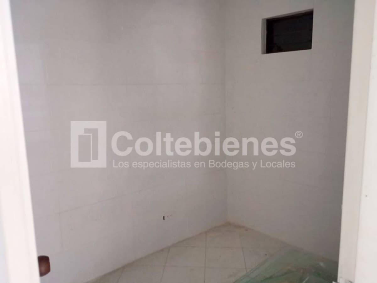 Casa Comercial en arriendo – Conquistadores, Medellín foto 3