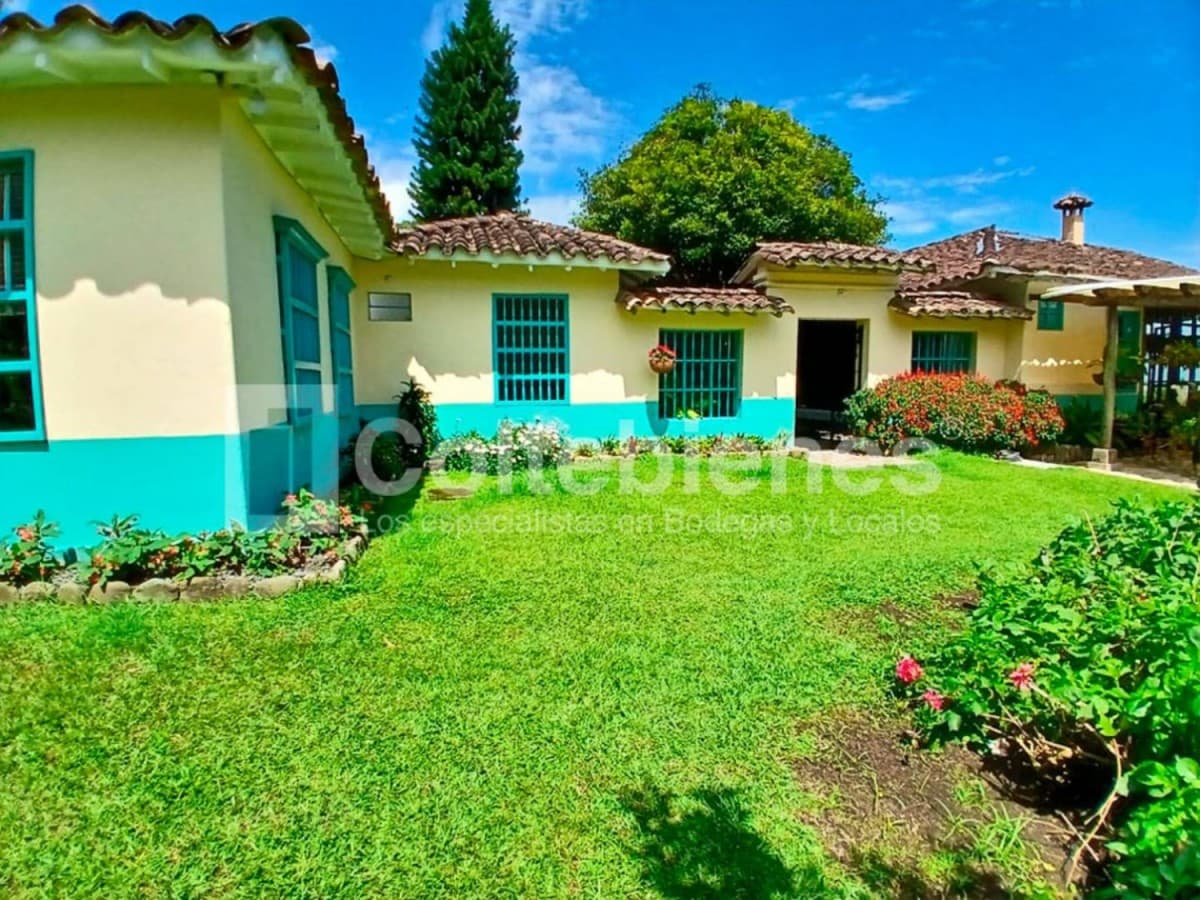 Casa Campestre en arriendo – Vereda Santa Catalina, Envigado