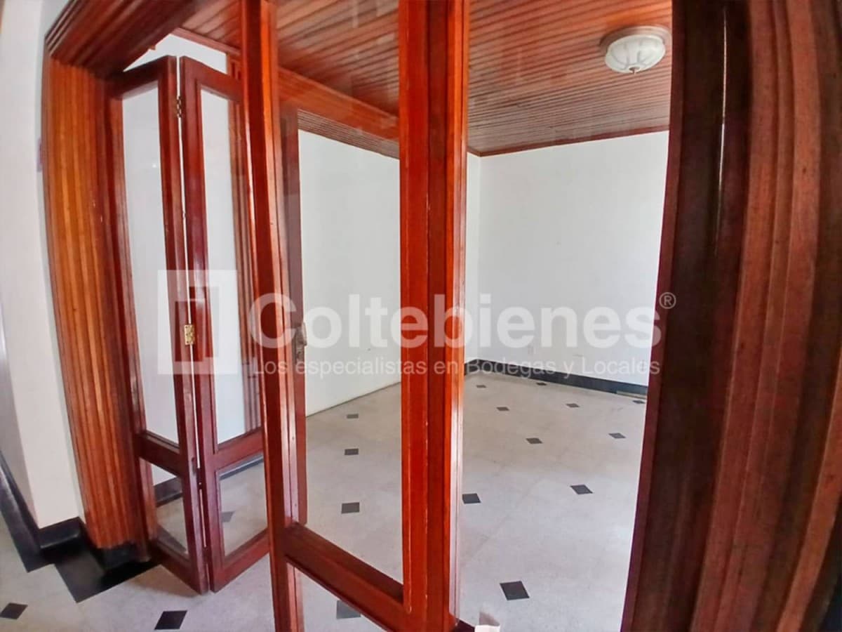 Casa en arriendo – Prado, Medellín foto 3