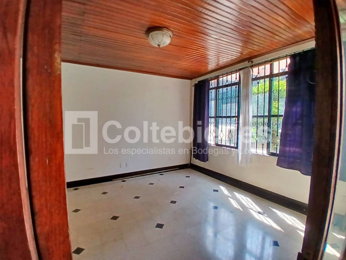 Casa en arriendo – Prado, Medellín foto 4