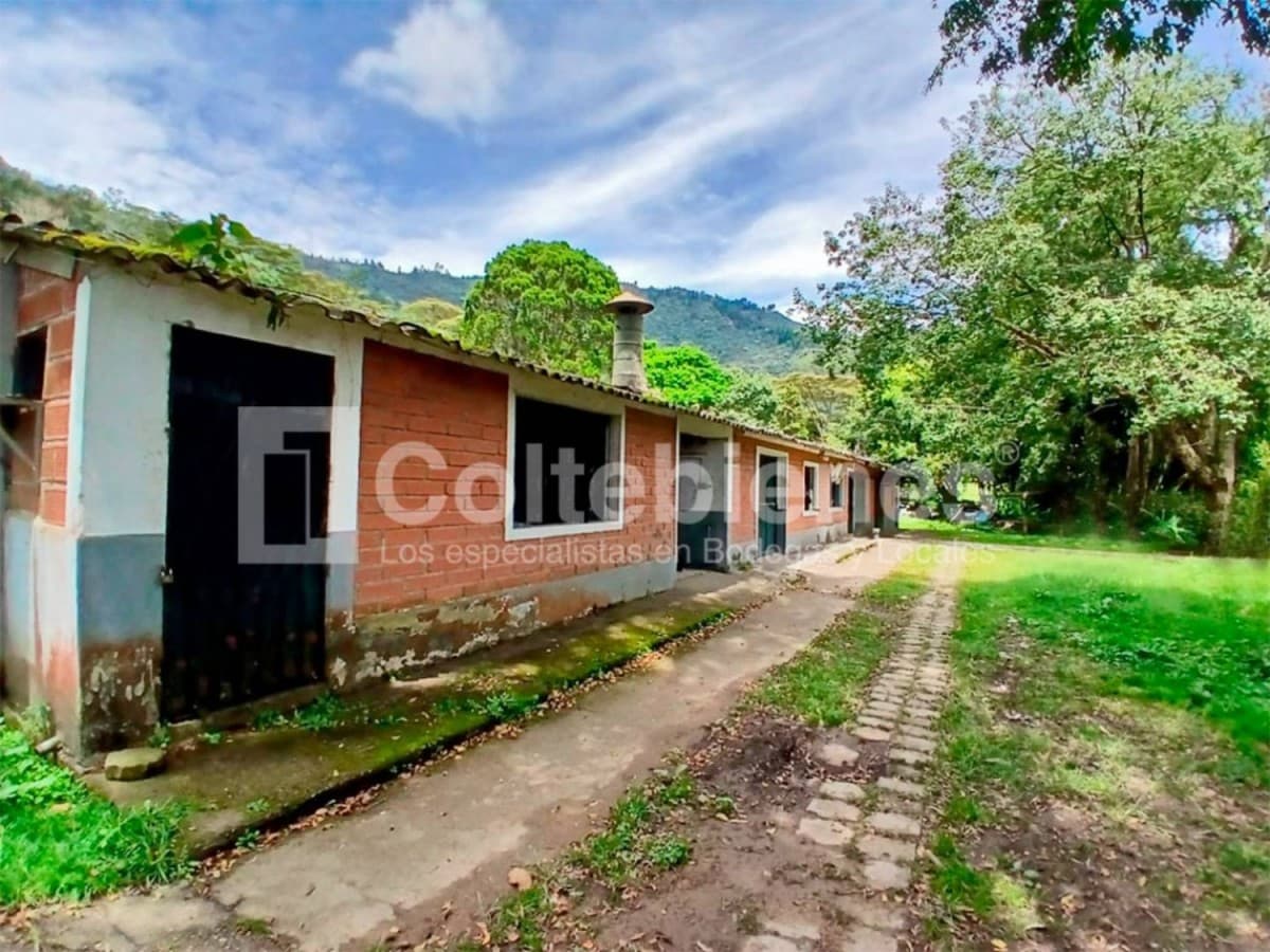 Bodega en venta – Vereda Cabuyal, Copacabana