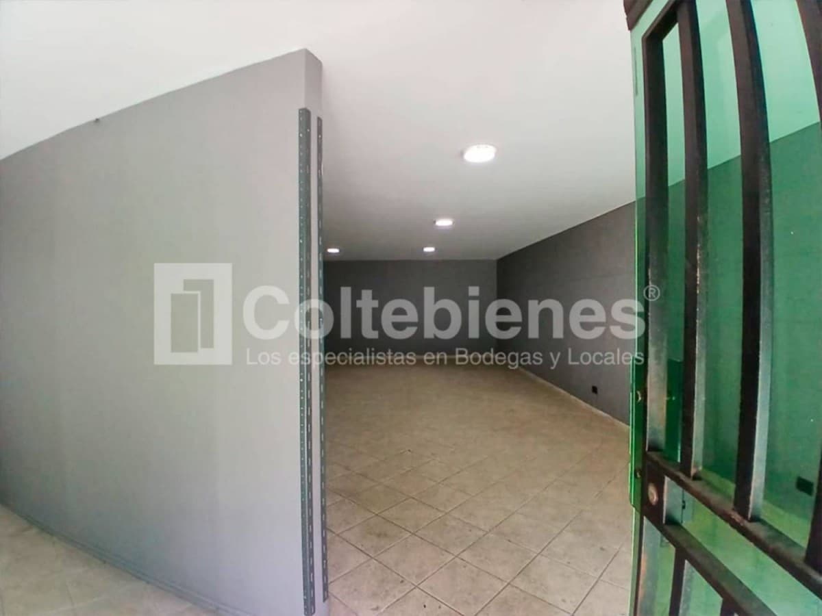 Bodega en venta – Loma De San Julian, Medellín foto 2