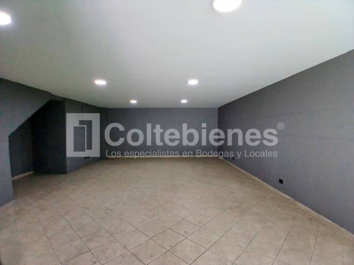 Bodega en venta – Loma De San Julian, Medellín foto 3