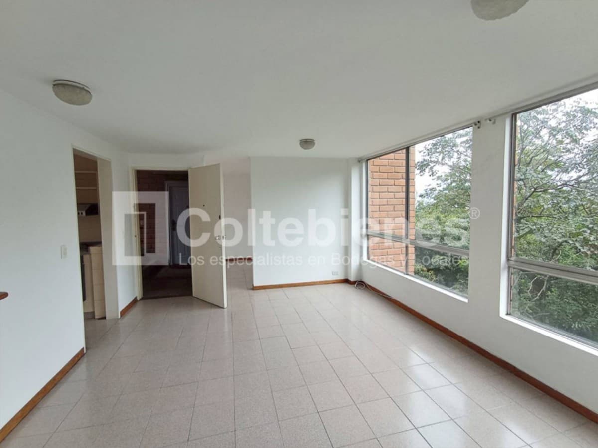 Apartamento en arriendo – Poblado, Medellín foto 2