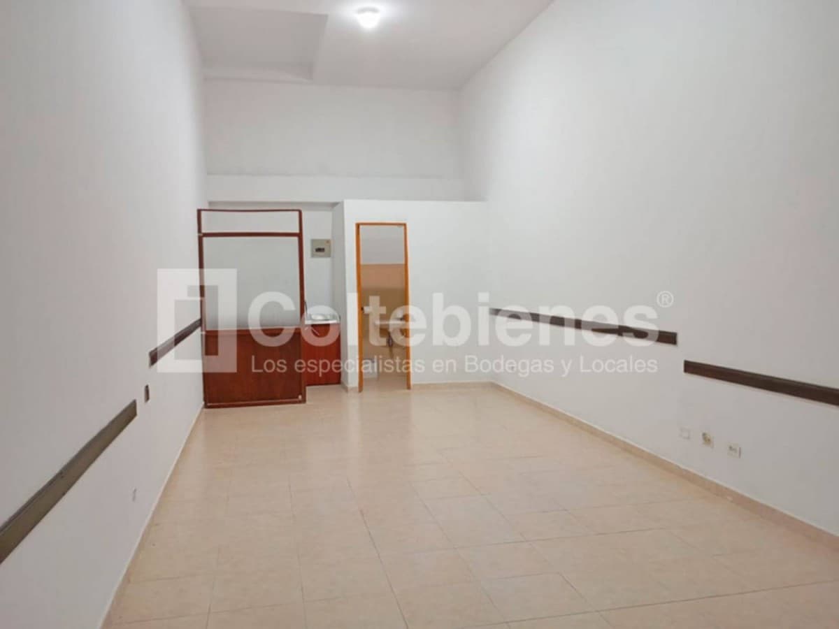 Local en venta – Sevilla, Medellín foto 3