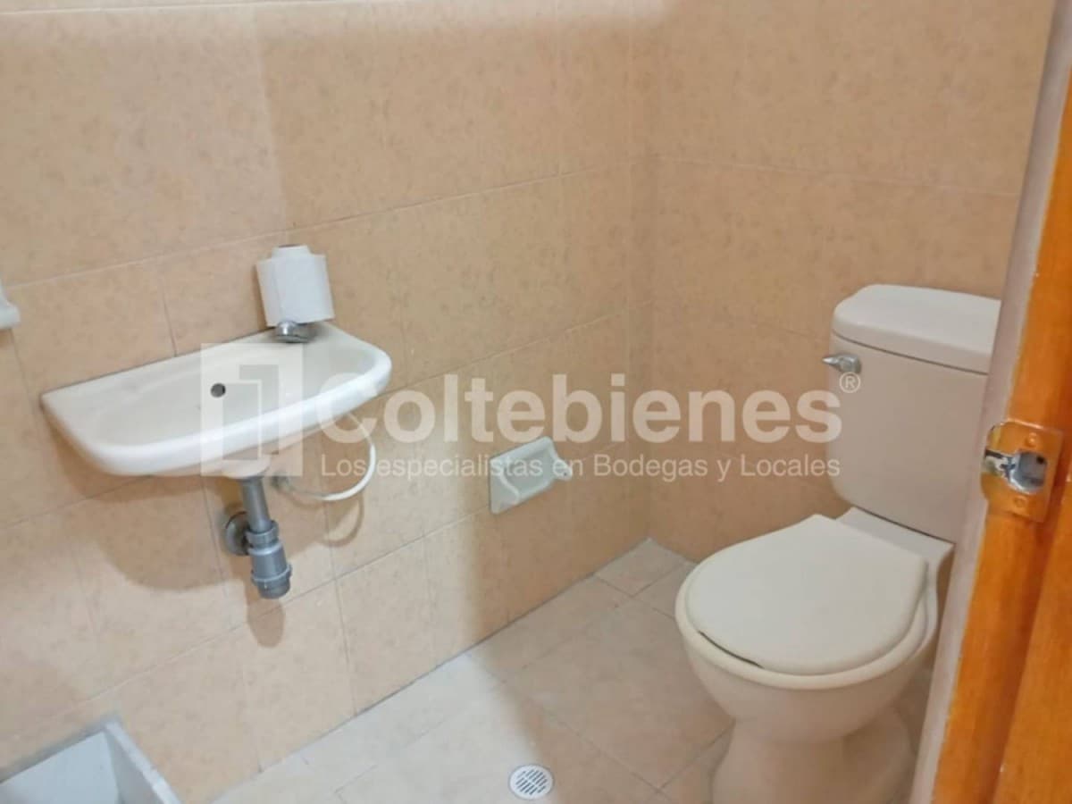Local en venta – Sevilla, Medellín foto 5