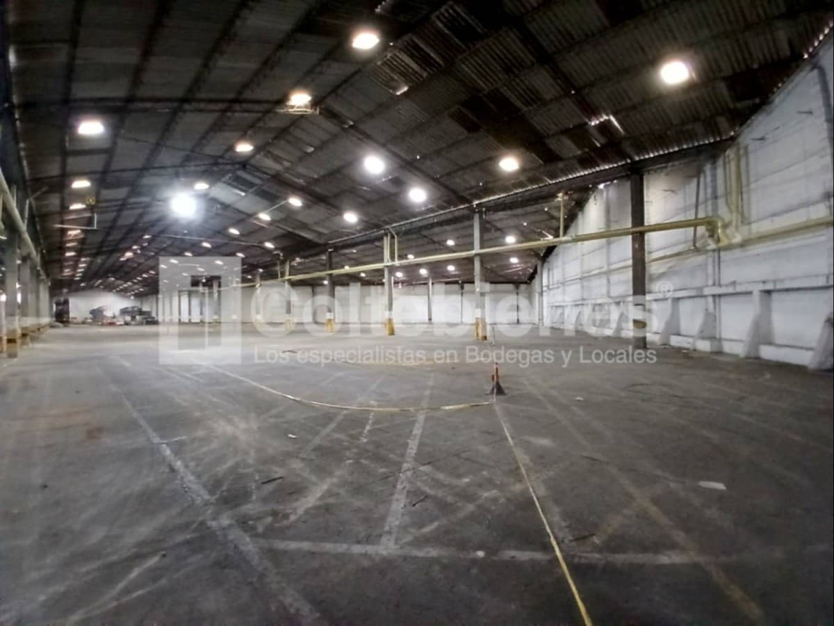 Bodega en arriendo/venta – La Santa Cruz, Itagüí foto 2