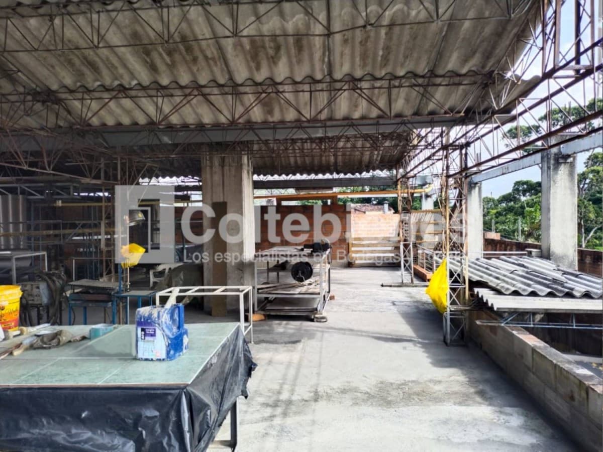 Edificio en venta – Trinidad, Medellín foto 3