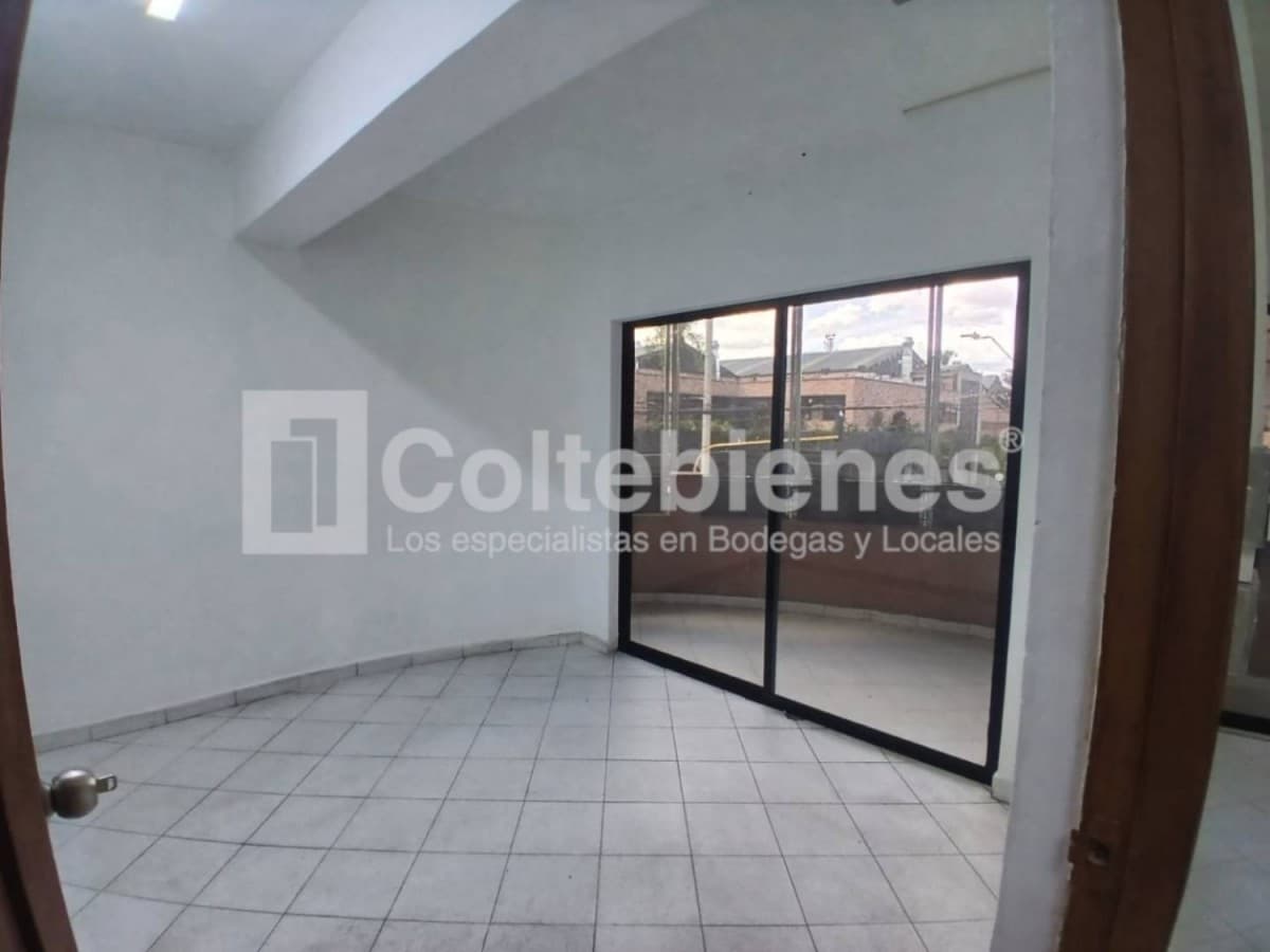 Casa Comercial en arriendo – Centro, Envigado foto 3