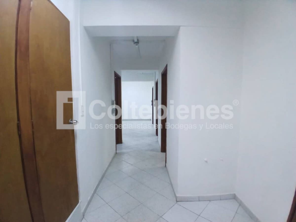 Casa Comercial en arriendo – Centro, Envigado foto 4