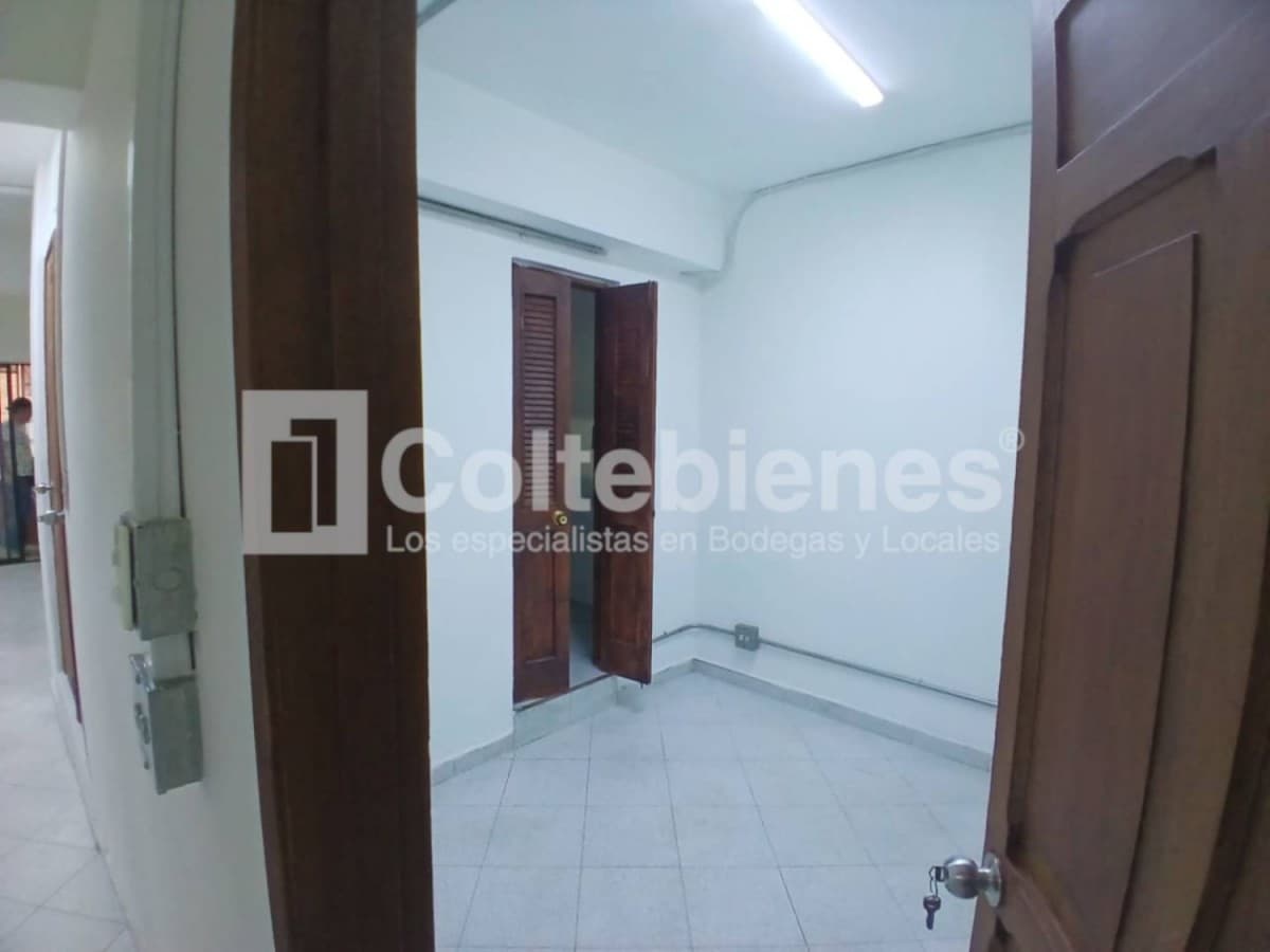 Casa Comercial en arriendo – Centro, Envigado foto 5