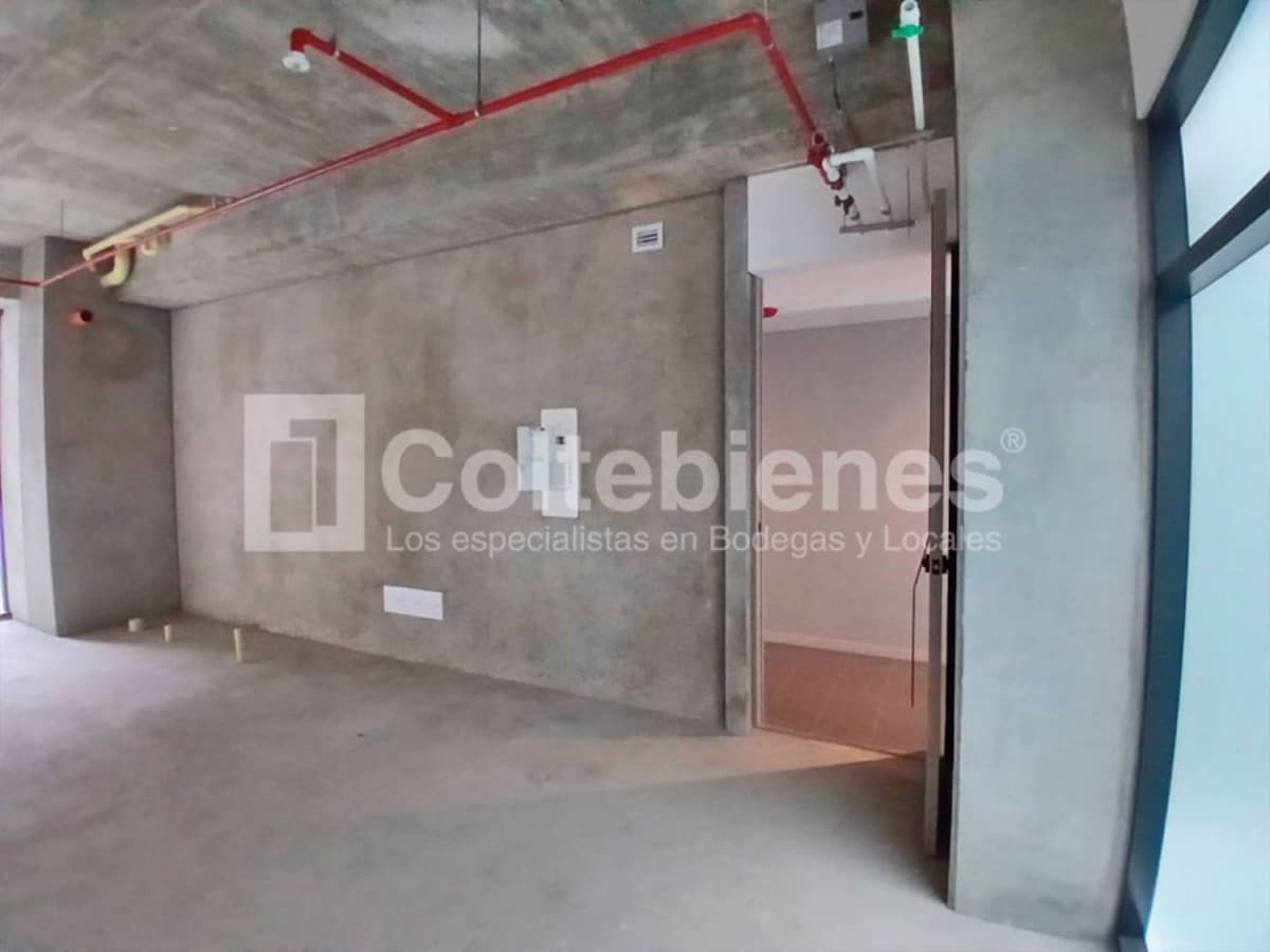 Oficina en arriendo – Poblado, Medellín foto 2