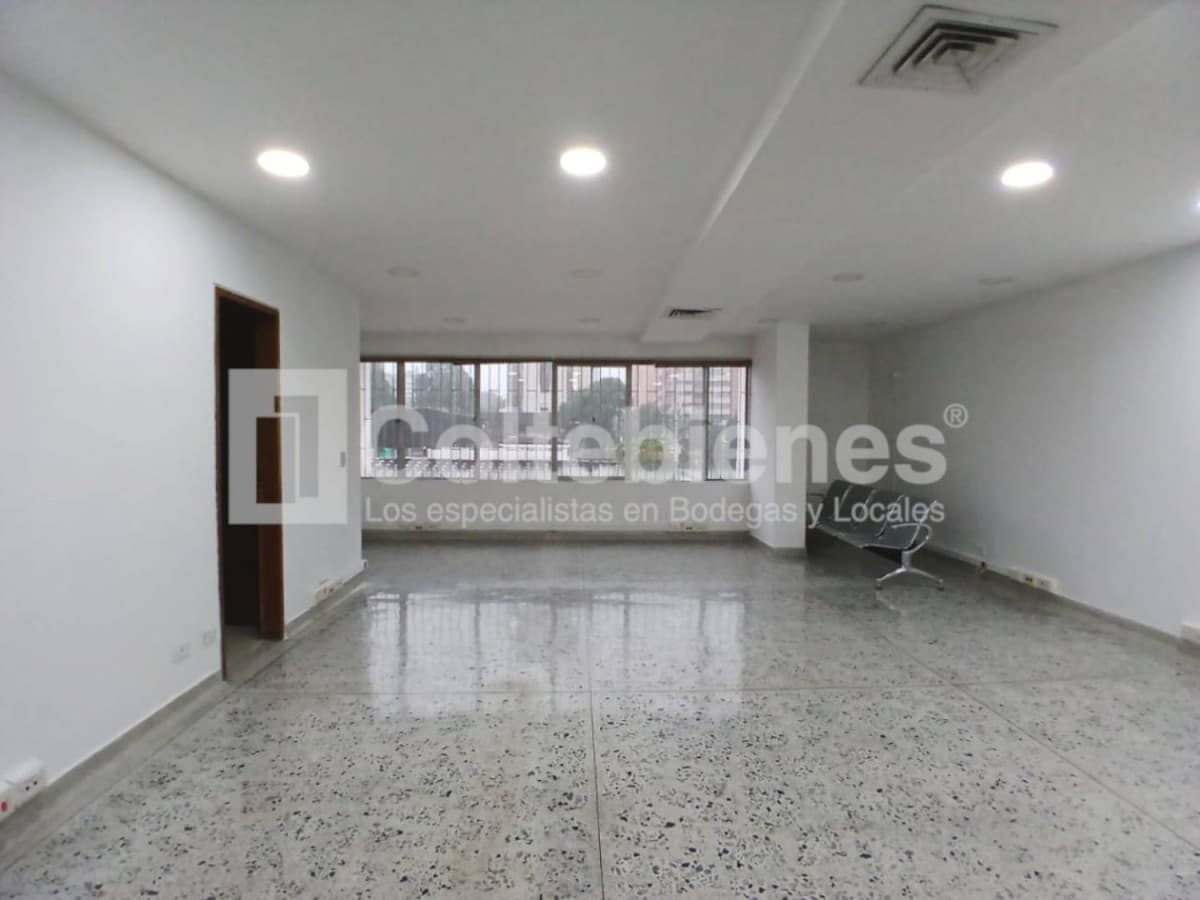 Oficina en arriendo – Poblado, Medellín foto 2