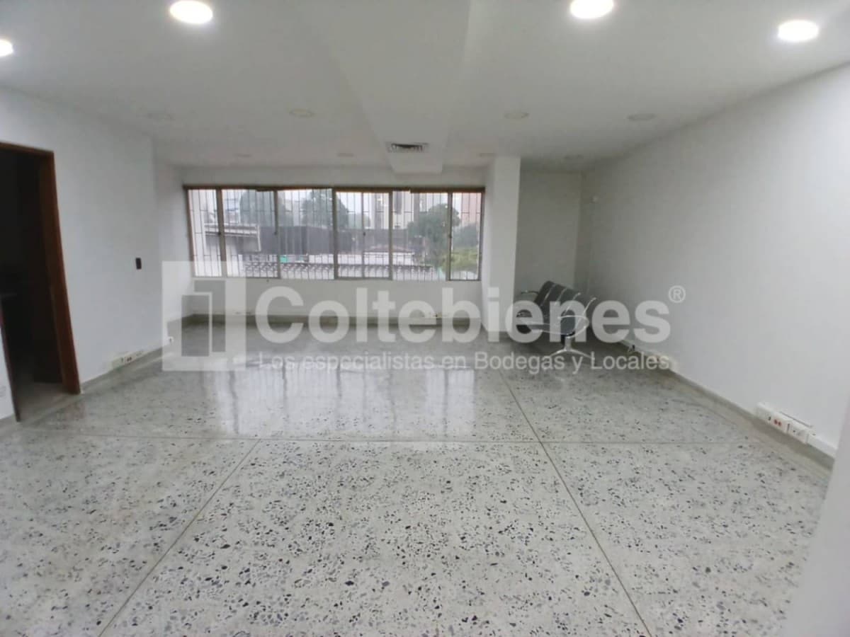 Oficina en arriendo – Poblado, Medellín foto 3