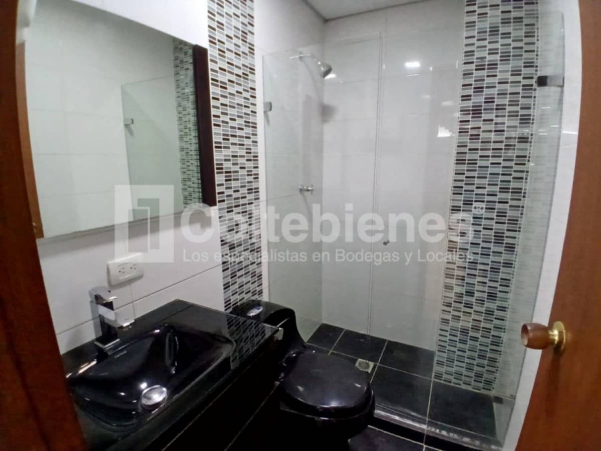 Oficina en arriendo – Poblado, Medellín foto 5