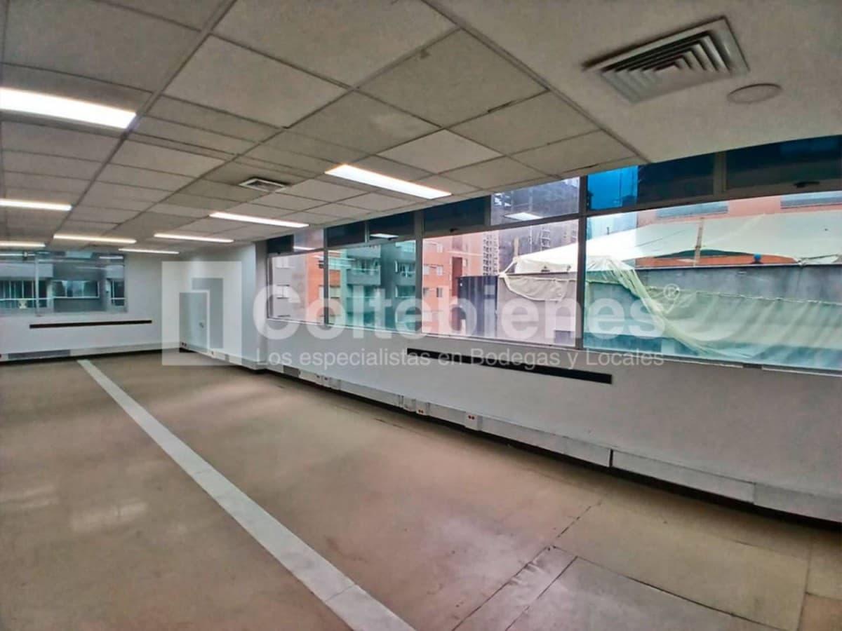 Oficina en arriendo/venta – Poblado, Medellín foto 4