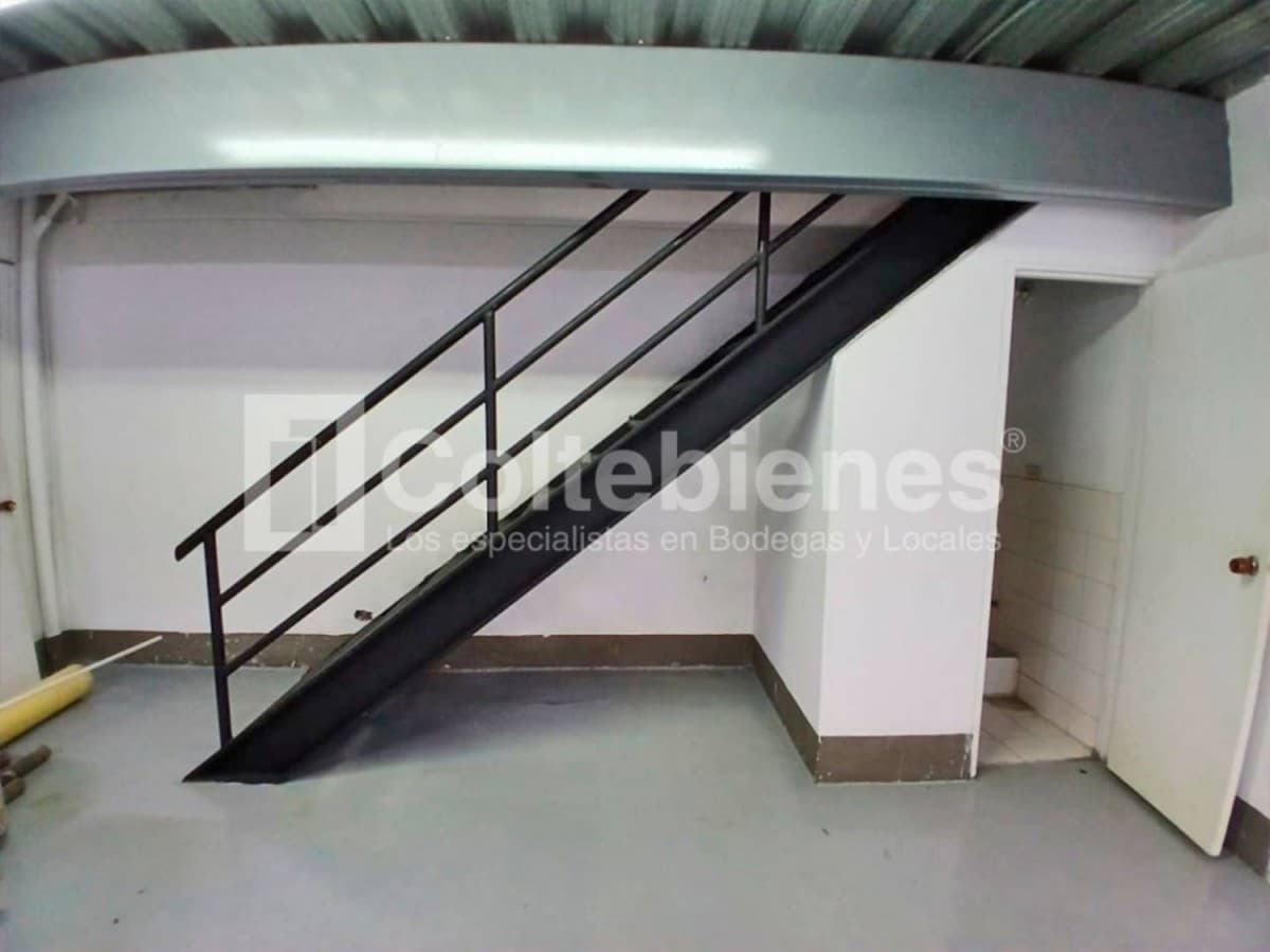 Local en arriendo – Guayabal, Medellín foto 3