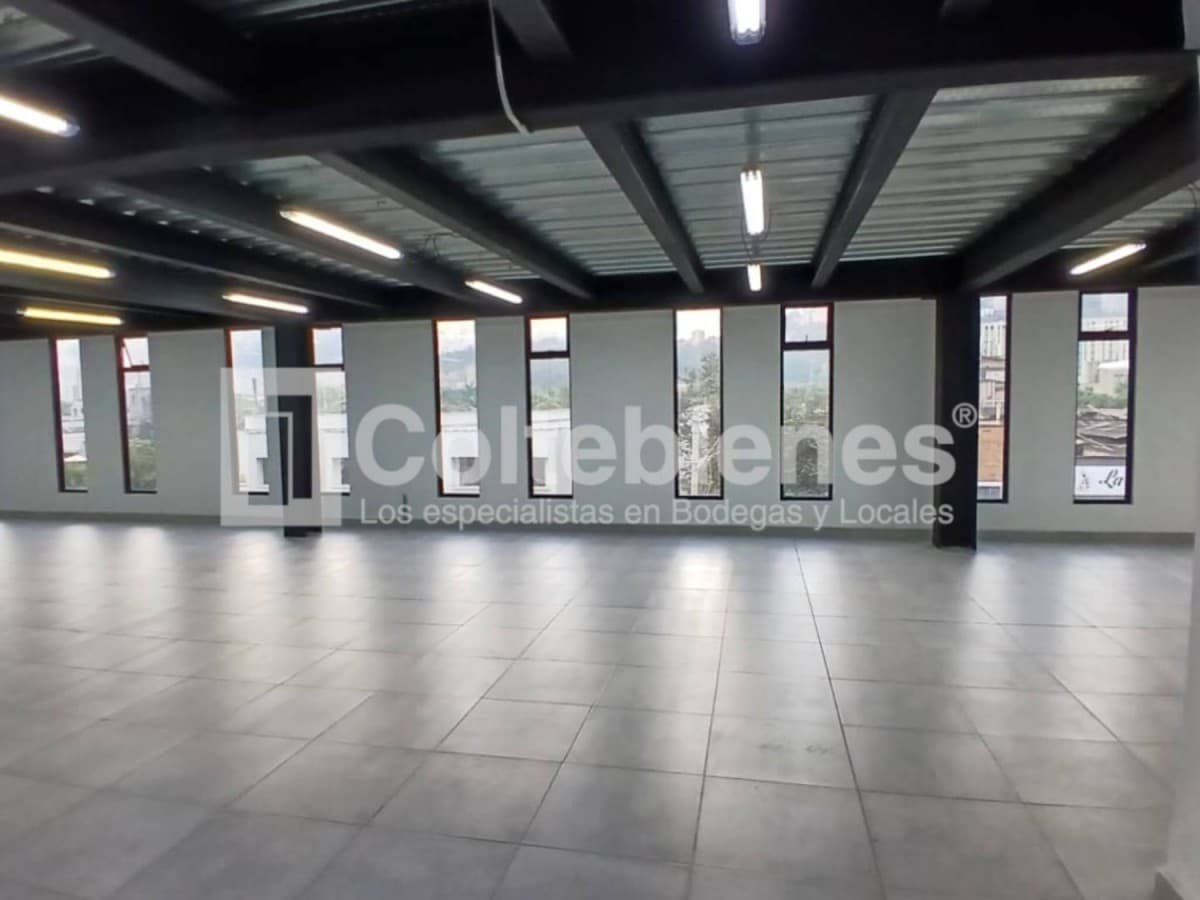 Local en arriendo – Guayabal, Medellín foto 3