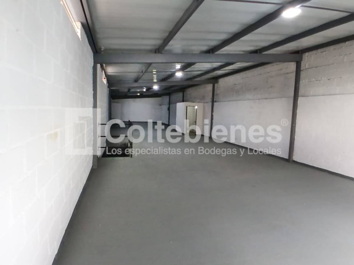Bodega en arriendo/venta – Cristo Rey, Medellín