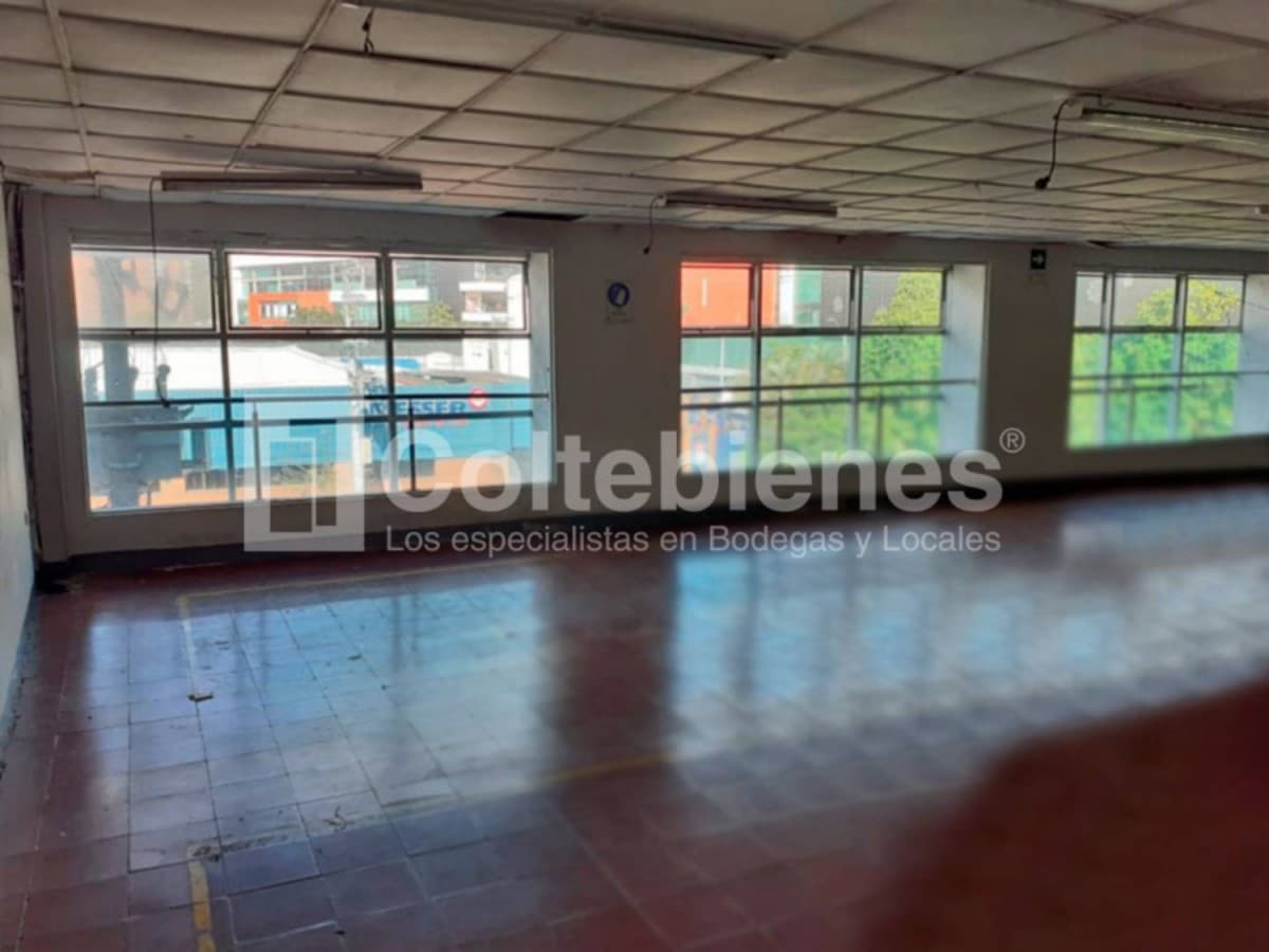 Bodega en arriendo – Barrio Colombia, Medellín foto 3