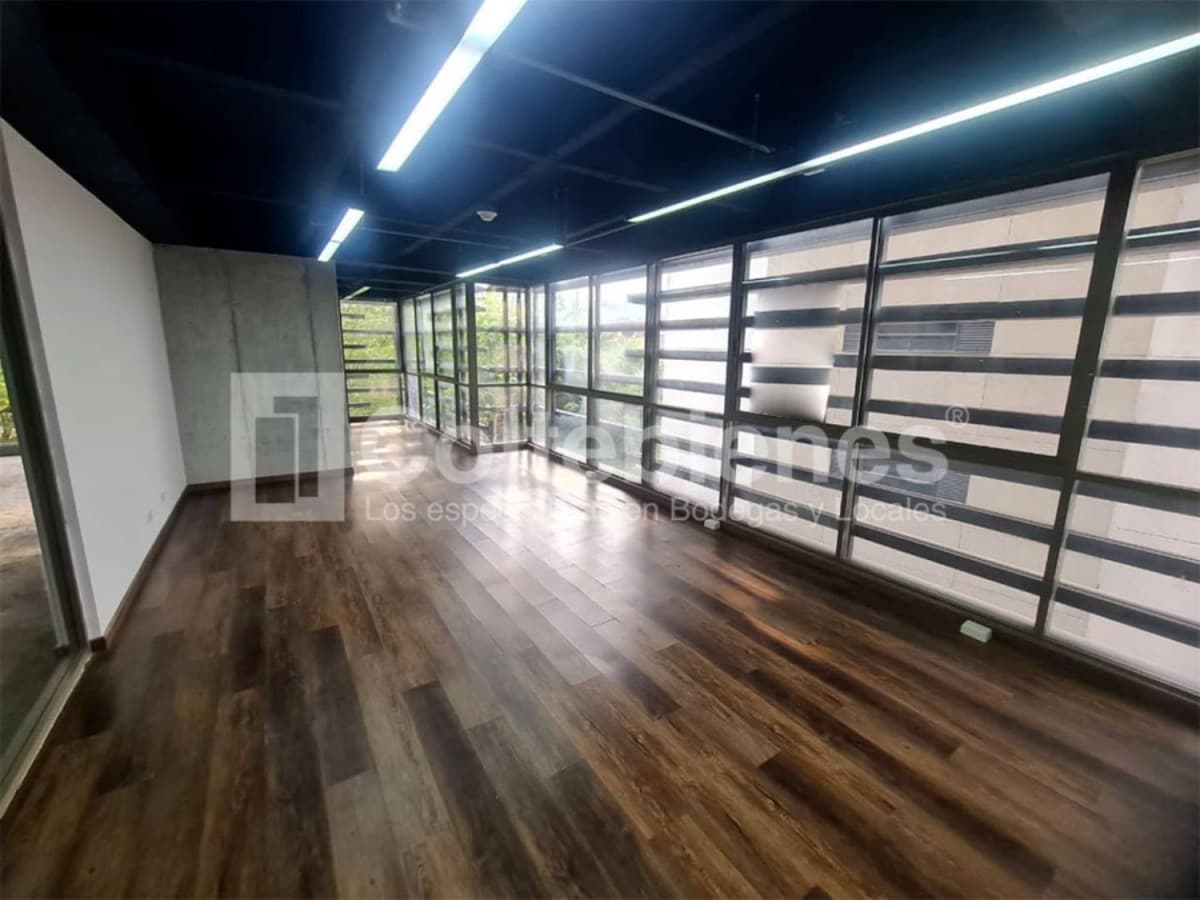 Oficina en arriendo – Envigado