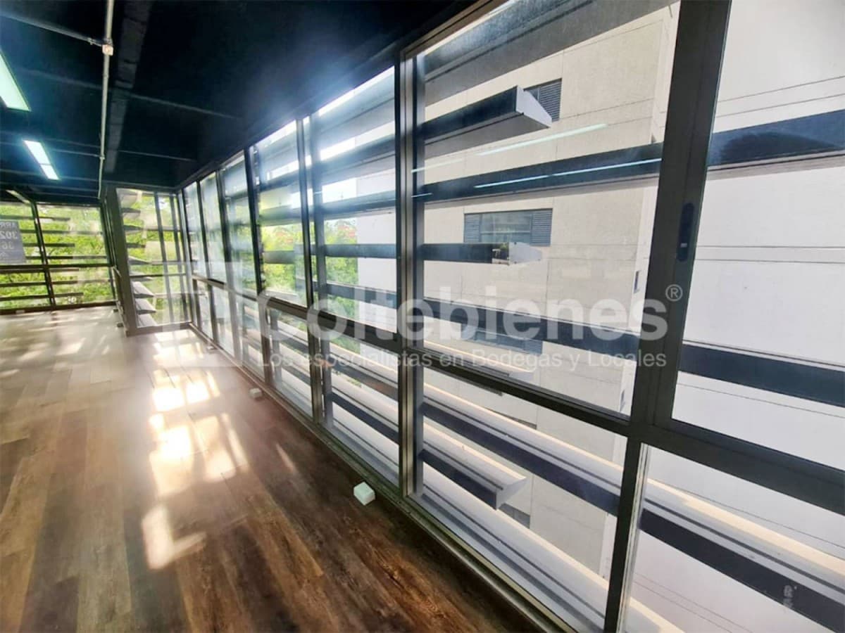 Oficina en arriendo – Envigado foto 4