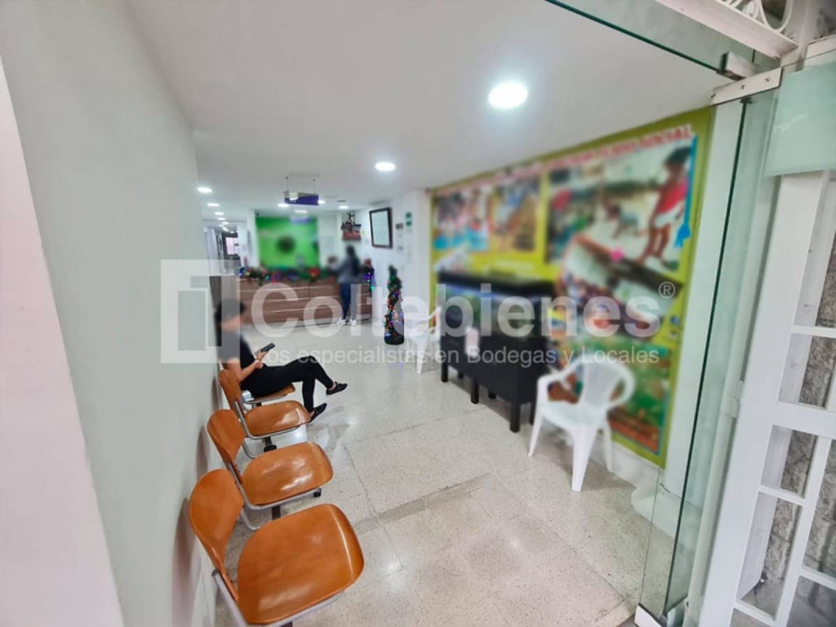 Local en arriendo – Bello foto 2