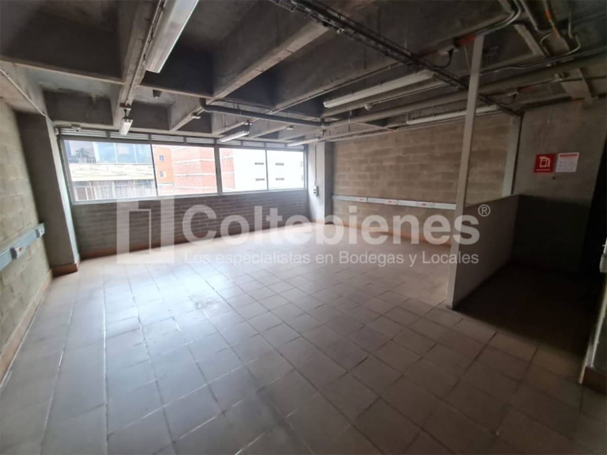 Bodega en arriendo – La Candelaria, Medellín