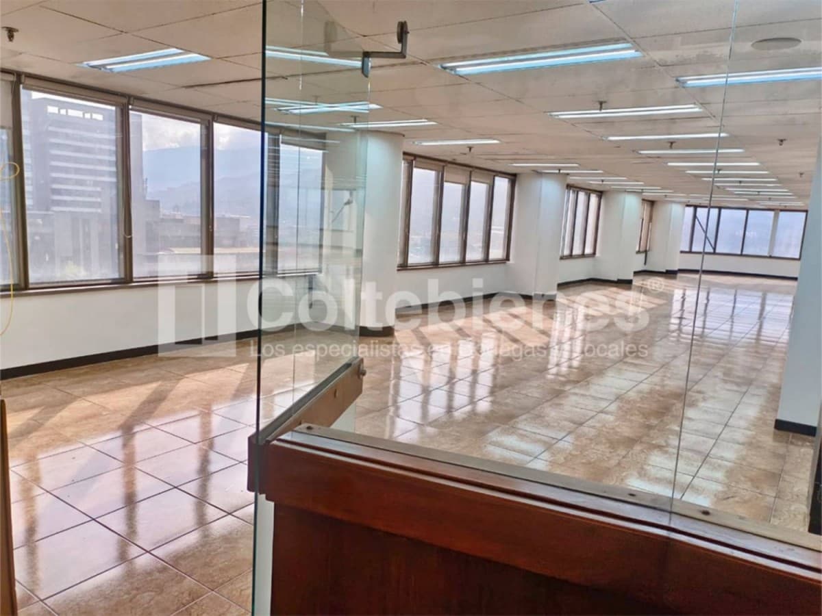 Oficina en arriendo – Castropol, Medellín