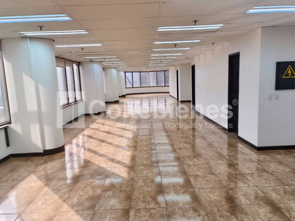 Oficina en arriendo – Castropol, Medellín foto 2