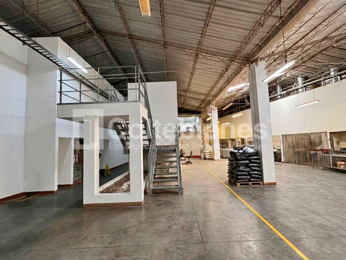 Bodega en arriendo – Guayabal, Medellín foto 3
